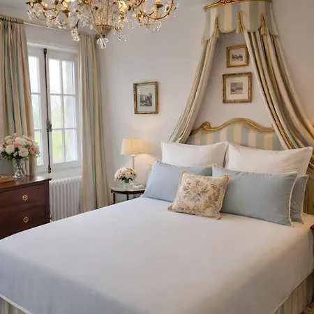 Manoir Du Petit Bosq Bed & Breakfast