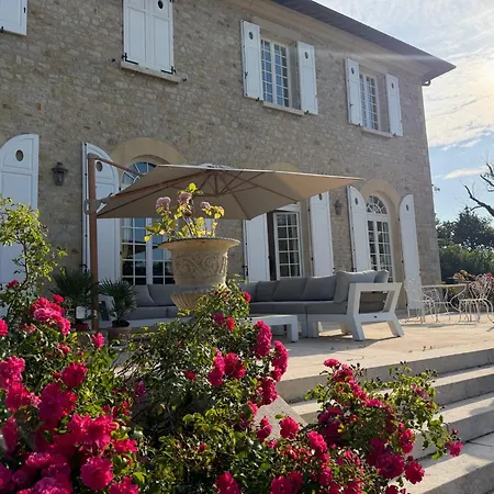 Manoir Du Petit Bosq Bed and breakfast